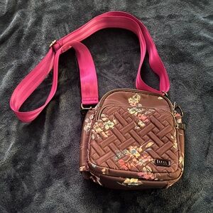 Lug Can Can Cross body